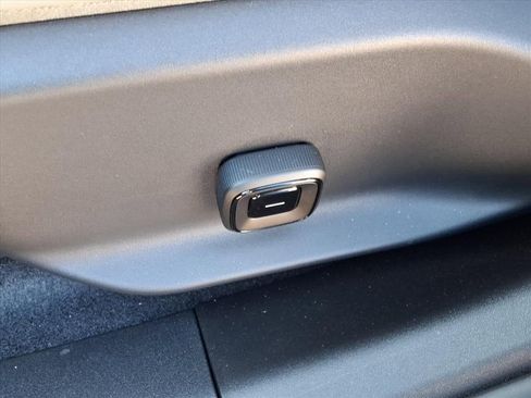 New 2026 Volvo EX30 Cross Country Ultra w/ Protection Package Premier image 15