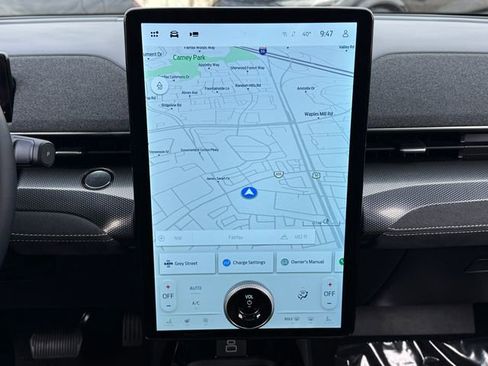 Certified 2025 Ford Mustang Mach-E GT image 5