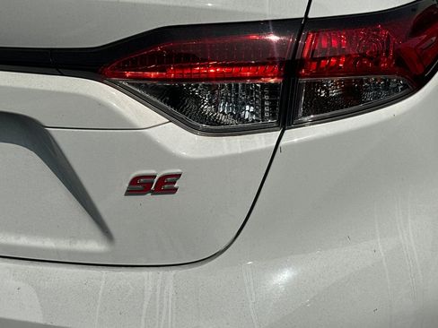 Certified 2023 Toyota Corolla SE w/ SE Premium Package image 7