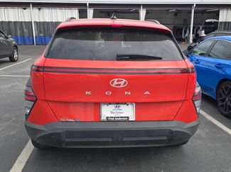 Used 2024 Hyundai Kona SEL video 2