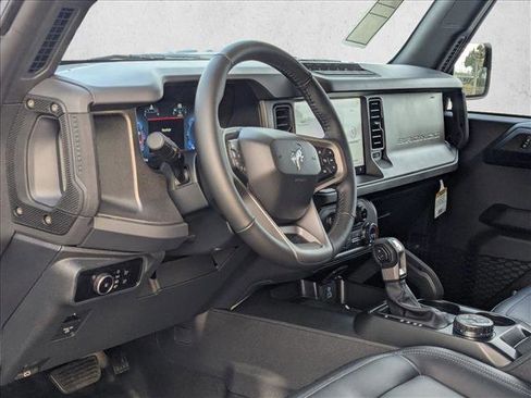 New 2025 Ford Bronco Badlands w/ Sasquatch Package image 3