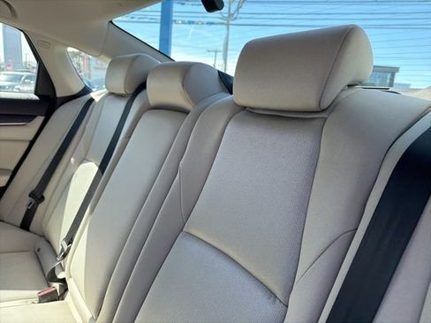 Used 2019 Honda Accord EX image 17