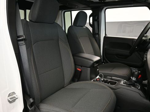 New 2026 Jeep Gladiator Willys image 36