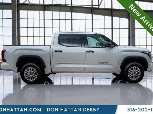 Used 2022 Toyota Tundra SR5 AWD/4WD image 30