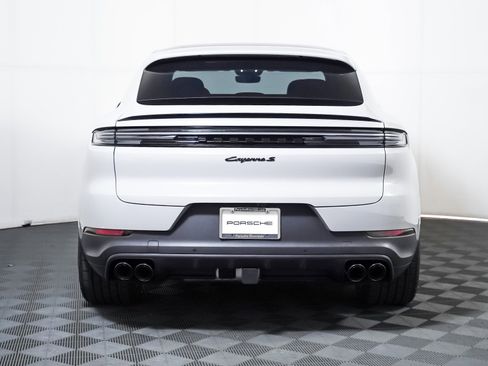 New 2026 Porsche Cayenne S image 11