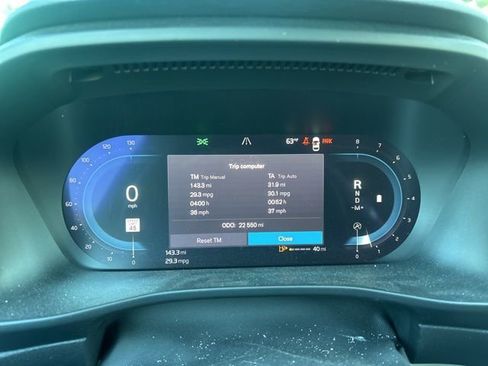 Used 2024 Volvo XC40 B5 Ultimate w/ Protection Package Premier image 3