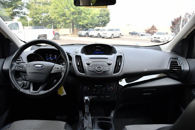 Used 2017 Ford Escape SE w/ SE Sport Appearance Package FWD image 17