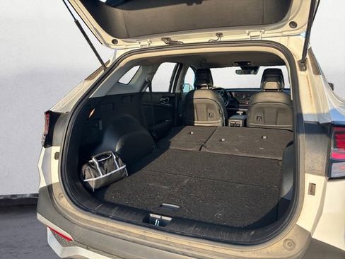 Used 2024 Kia Sportage EX image 20