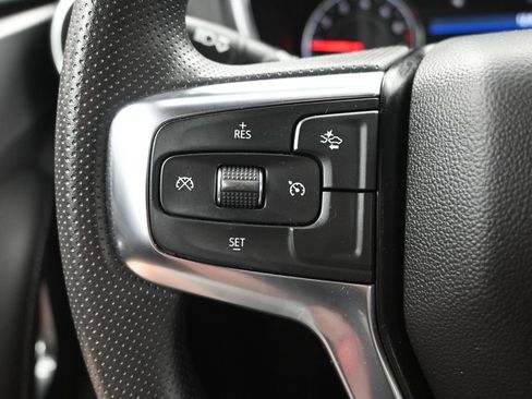 Used 2025 Chevrolet Blazer LT AWD/4WD image 25