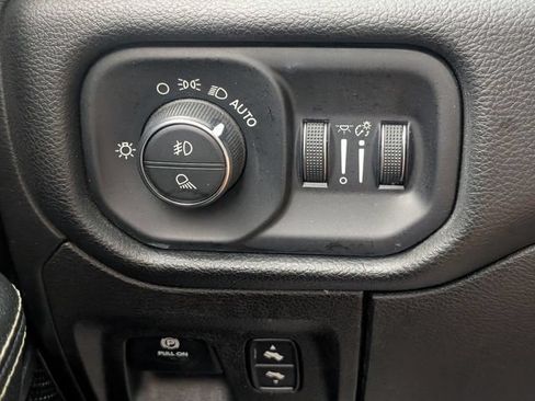 Used 2023 RAM 1500 Laramie AWD/4WD image 14