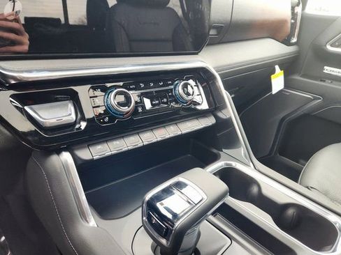 New 2026 GMC Sierra 1500 Denali w/ Technology Package AWD/4WD image 18