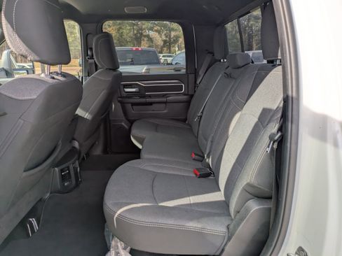 Used 2024 RAM 2500 Big Horn w/ Night Edition image 11