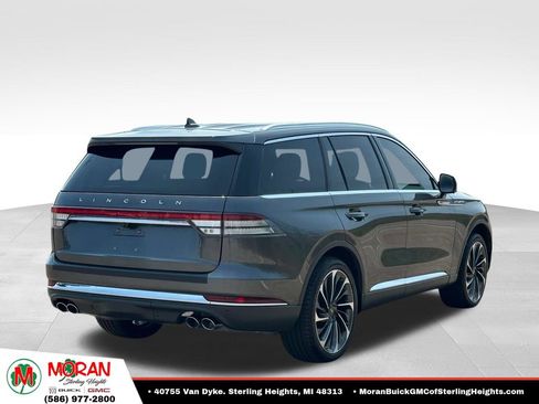 Used 2020 Lincoln Aviator Reserve w/ Equipment Group 202A AWD/4WD image 4