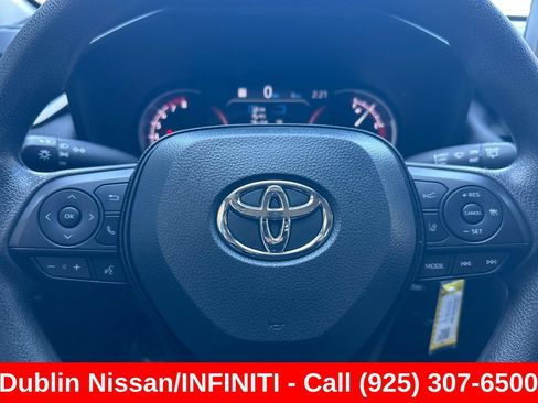 Used 2025 Toyota RAV4 LE AWD/4WD image 34