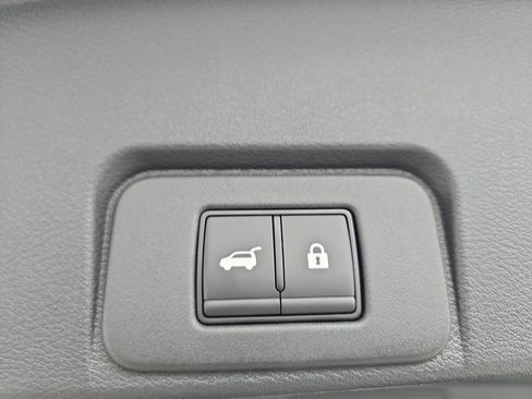 New 2026 Nissan Rogue Platinum AWD/4WD image 13