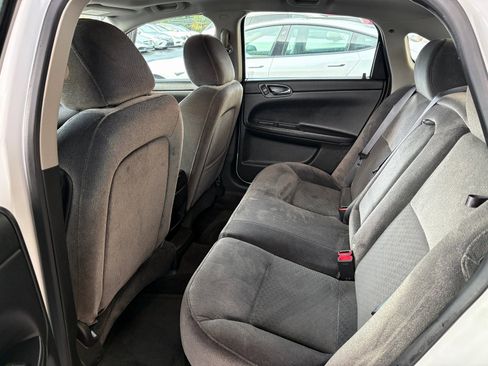 Used 2014 Chevrolet Impala LT w/ LT Sunroof Package image 18