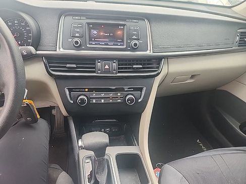 Used 2016 Kia Optima LX FWD image 22