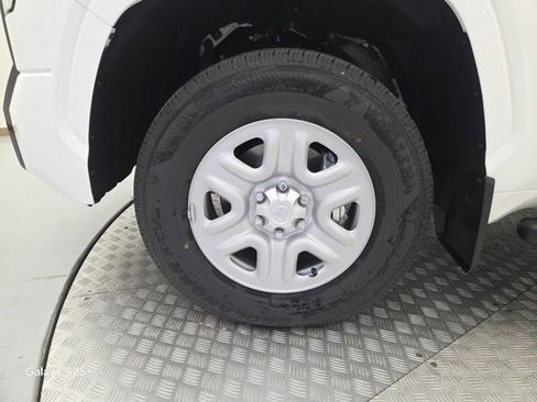 New 2026 Toyota Tundra SR image 14