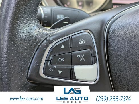 Used 2018 Mercedes-Benz C 300 Sedan image 22