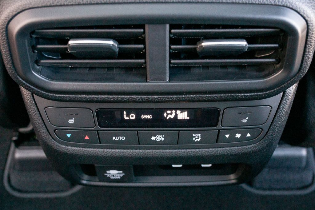 New 2026 Honda Pilot Black Edition image 25