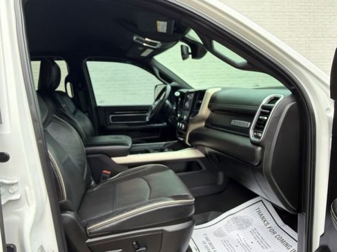 Used 2019 RAM 2500 Laramie w/ Night Edition AWD/4WD image 14