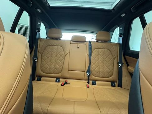 Used 2026 BMW X5 sDrive40i w/ M Sport Package RWD image 7