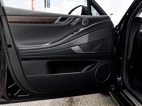 Used 2025 Genesis G80 2.5T Advanced image 24