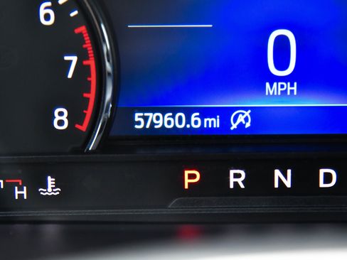 Used 2022 Ford Explorer XLT w/ Equipment Group 202A image 28