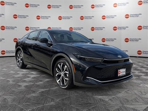 Used 2024 Toyota Crown XLE image 7