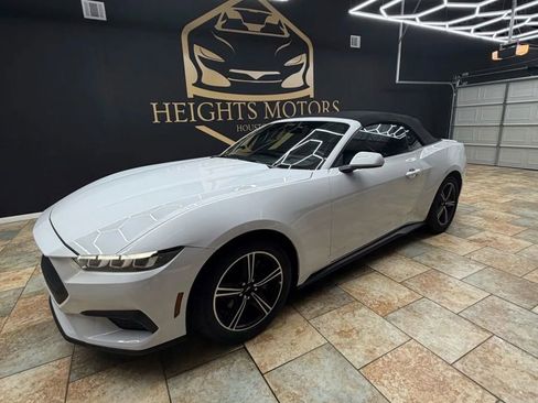 Used 2024 Ford Mustang Premium image 3