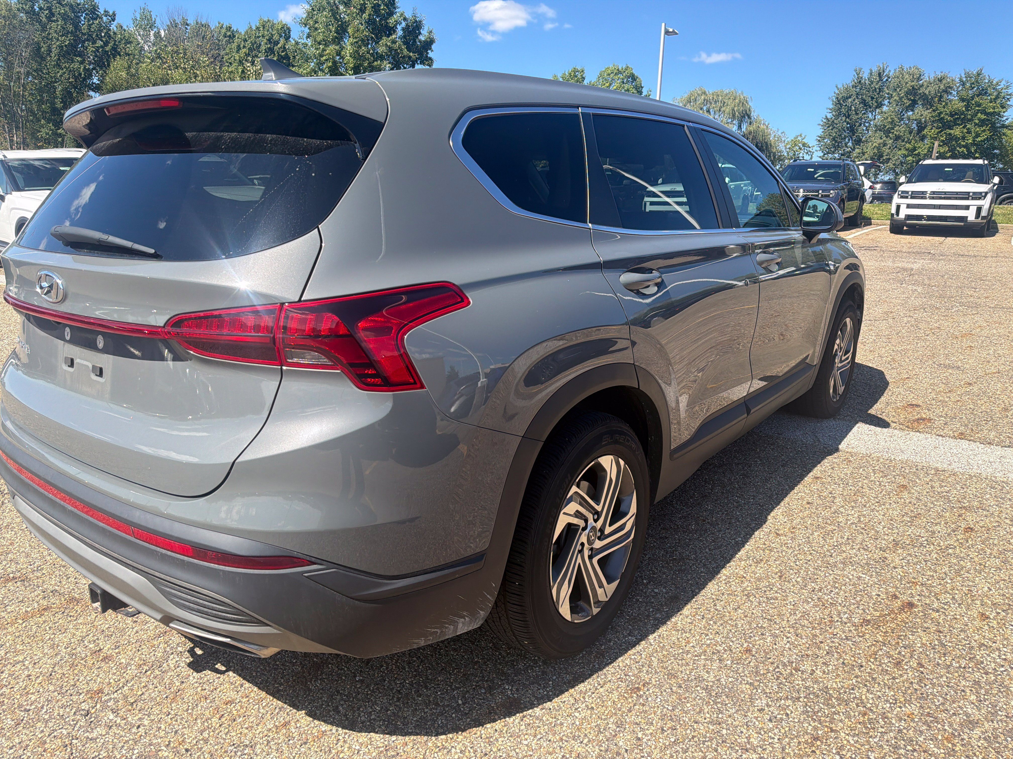 Certified 2023 Hyundai Santa Fe SE FWD image 5