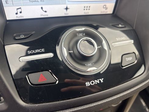 Used 2018 Ford Escape Titanium w/ Ford Safe & Smart Package AWD/4WD image 22