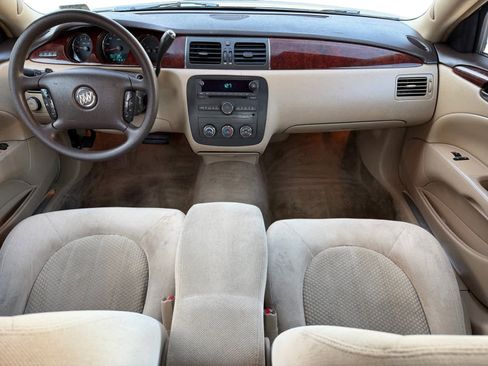 Used 2007 Buick Lucerne CX image 12