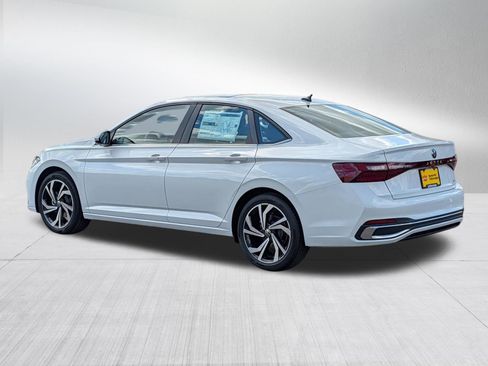 New 2026 Volkswagen Jetta SEL FWD image 3