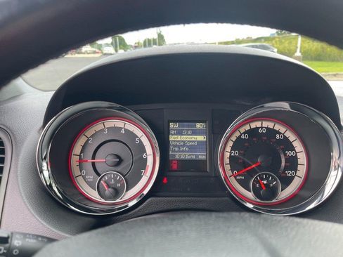Used 2019 Dodge Grand Caravan GT FWD image 23