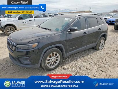 Used 2019 Jeep Cherokee Latitude w/ Popular Appearance Group