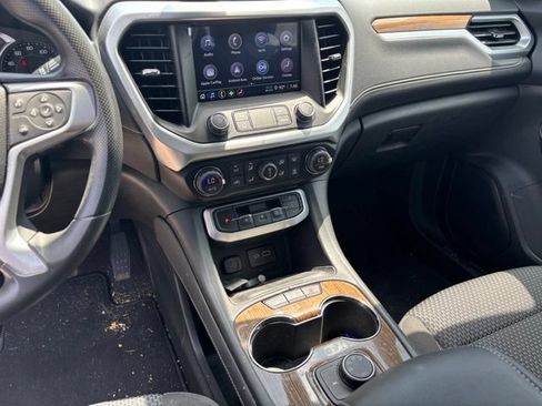 Used 2023 GMC Acadia SLE AWD/4WD image 11