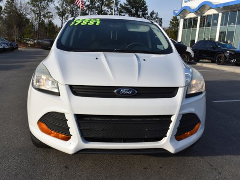 Used 2016 Ford Escape S image 4