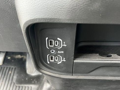 New 2024 RAM 5500 Tradesman image 18