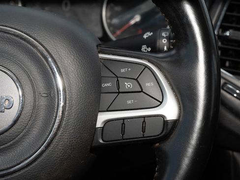 Used 2020 Jeep Compass Latitude w/ Popular Equipment Group AWD/4WD image 27