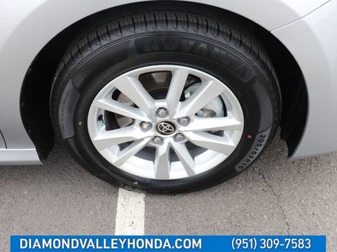 Used 2025 Toyota Camry LE image 27