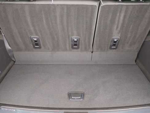 Certified 2024 Cadillac Escalade Sport Platinum w/ LPO, ONYX Package image 37