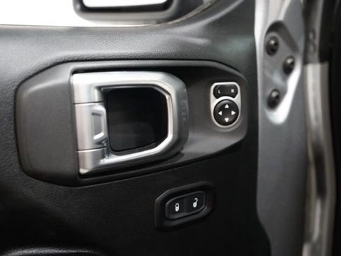 Used 2020 Jeep Wrangler Unlimited Sport S image 19