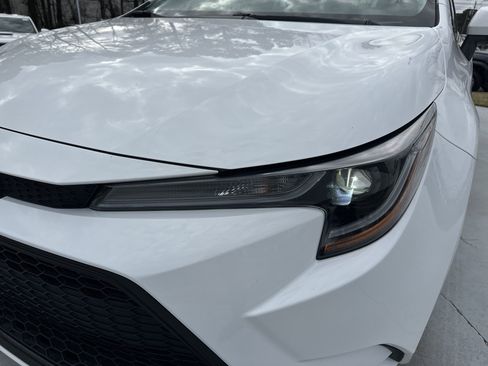 Used 2022 Toyota Corolla LE image 6