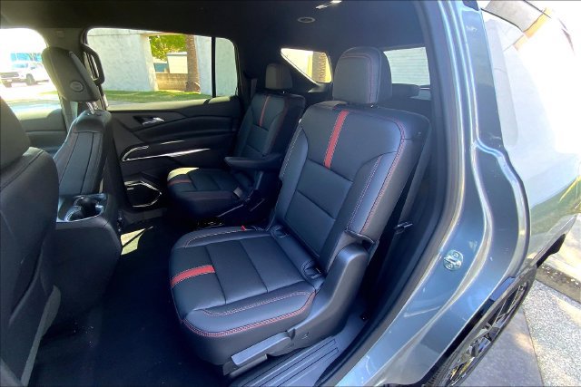 New 2026 Chevrolet Traverse RS FWD image 10