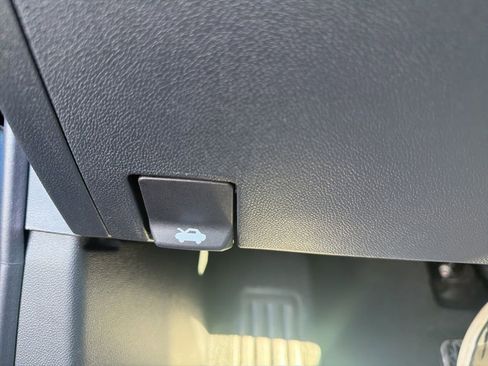 New 2026 Chevrolet Equinox LT image 26