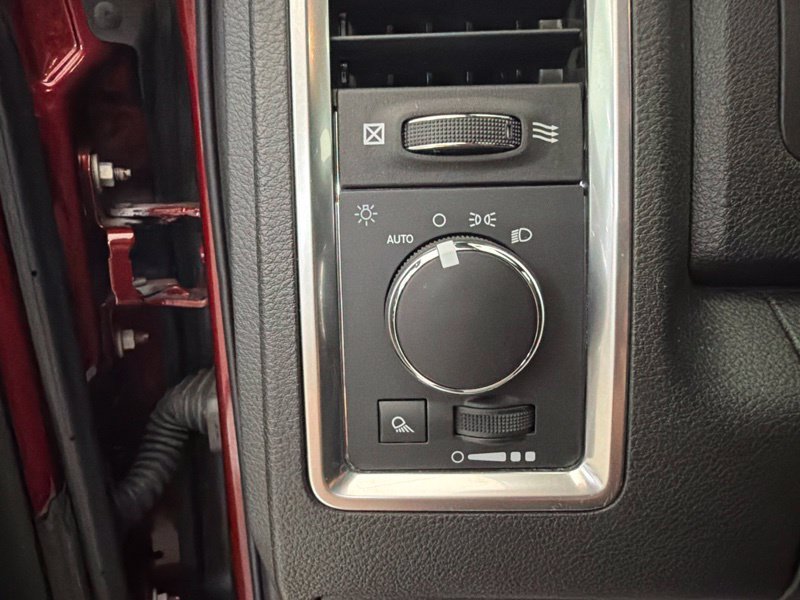 Used 2022 RAM 1500 Warlock w/ Electronics Group AWD/4WD image 18