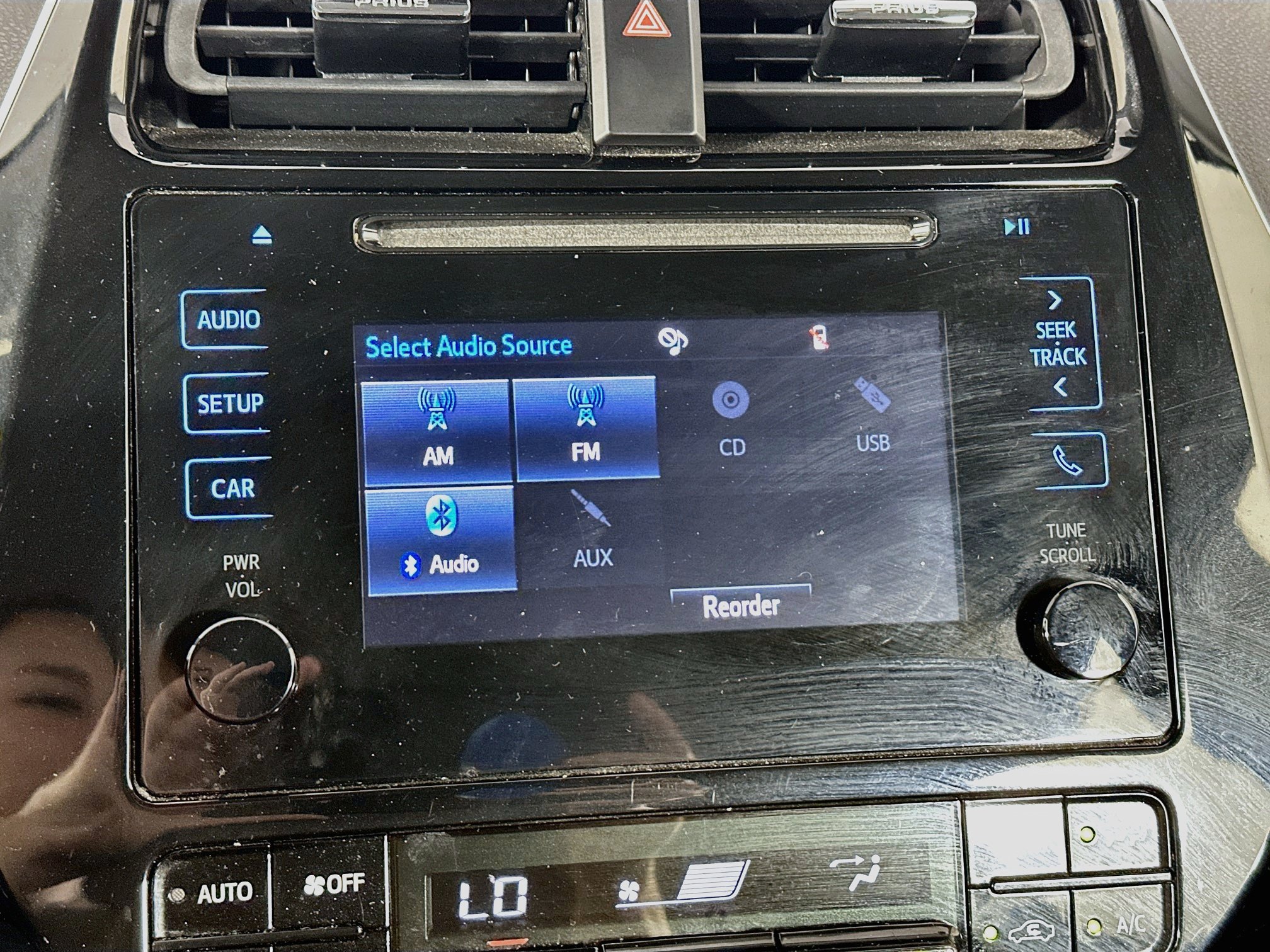 Used 2019 Toyota Prius LE FWD image 21