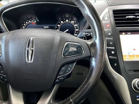 Used 2017 Lincoln MKC Reserve AWD/4WD image 11