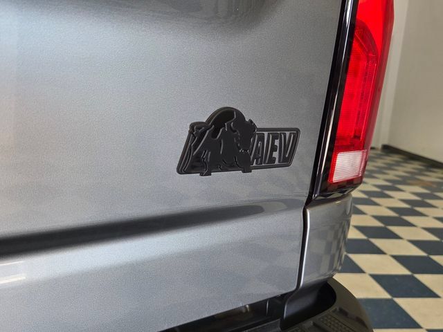 Used 2024 Chevrolet Silverado 2500 ZR2 w/ ZR2 Bison Edition AWD/4WD image 7